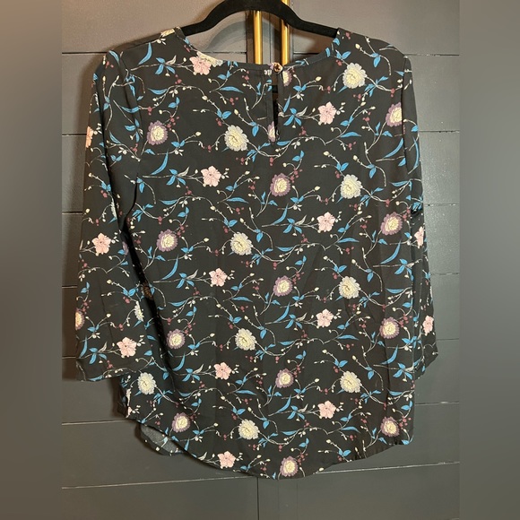 Le Lis women’s floral print blouse 3/4 sleeve size small - Picture 3 of 4